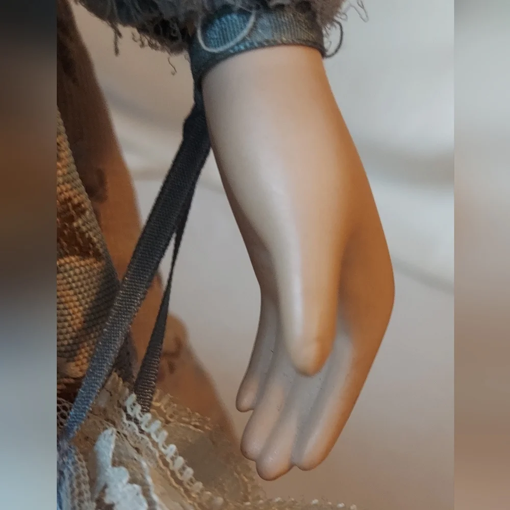 Vintage Duck House Heirloom Doll - Picture 4 of 13